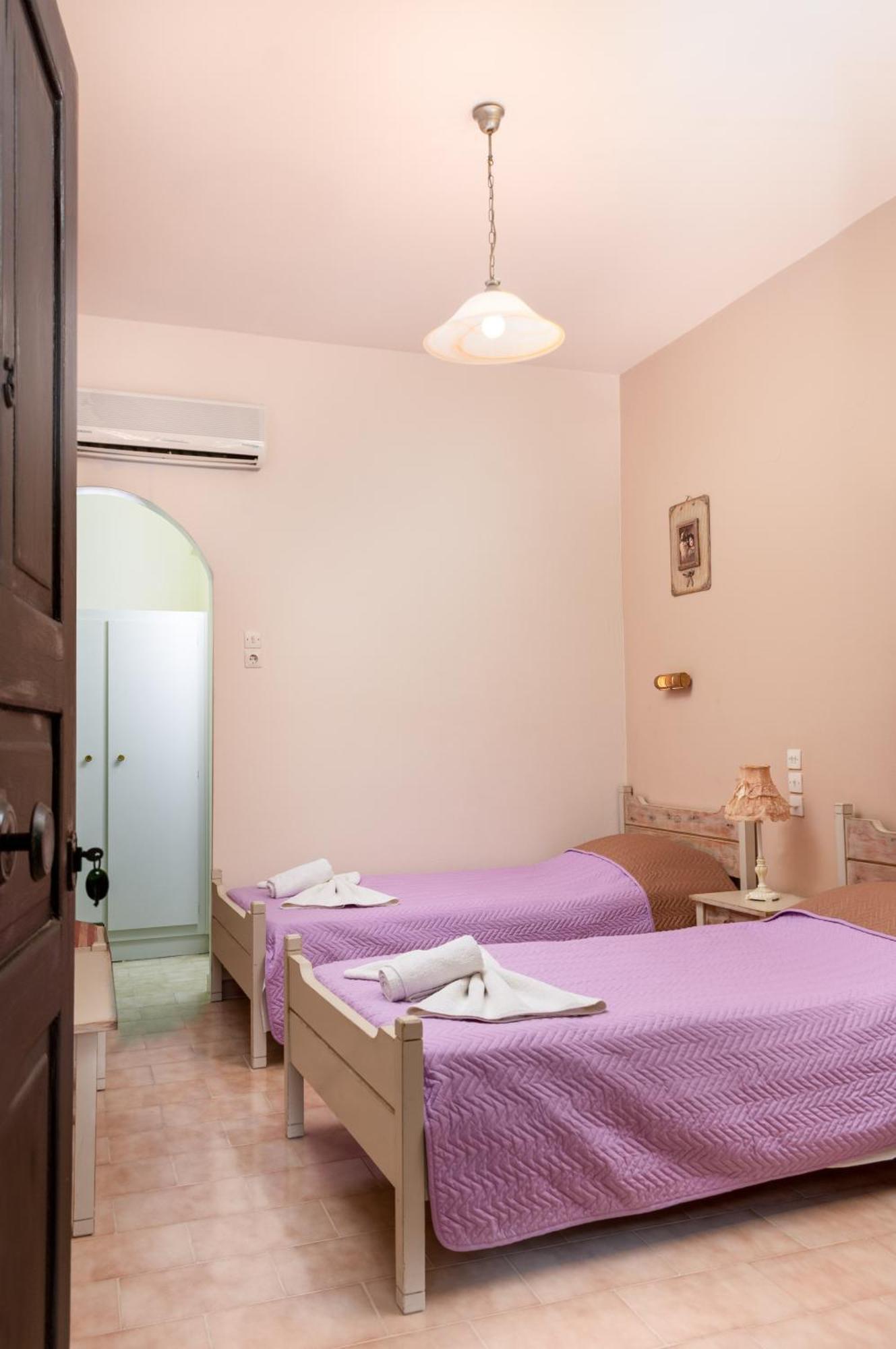 Filia Rooms Matala  Exterior photo